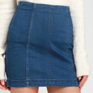 Free People Modern Femme Denim Mini Skirt Dark Blue Size-10 GUC